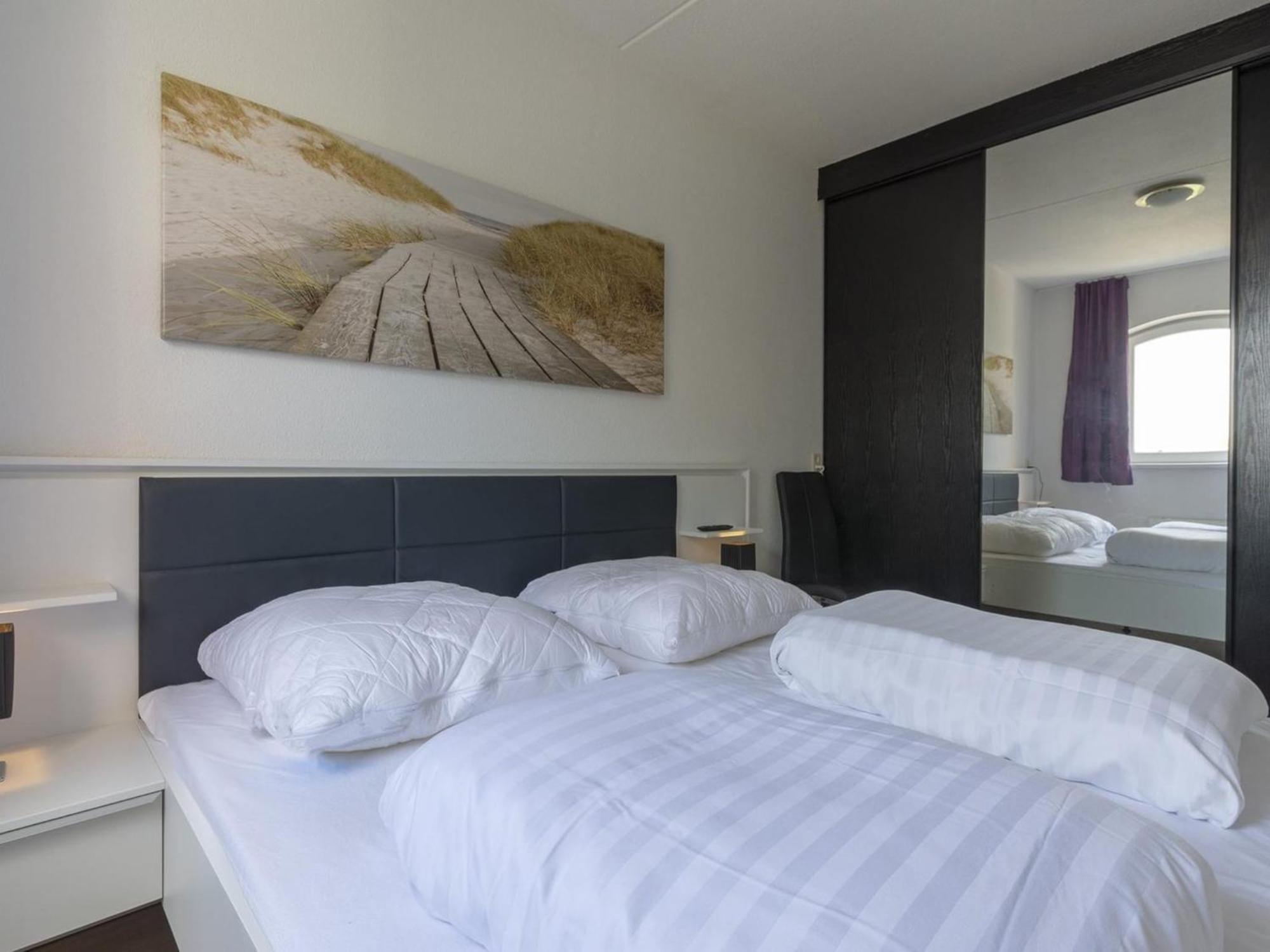 Stunning Apartment Near Sea By Belvilla Julianadorp Eksteriør billede