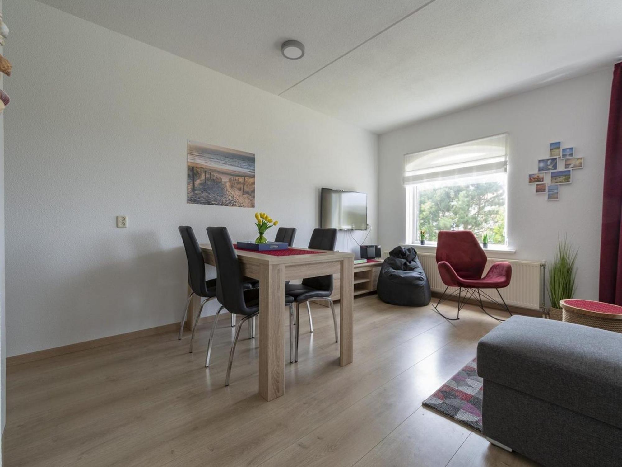 Stunning Apartment Near Sea By Belvilla Julianadorp Eksteriør billede